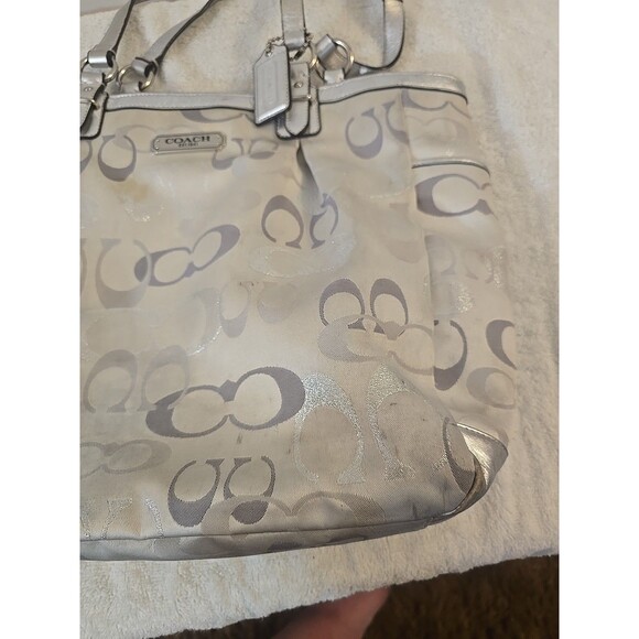 Coach Gallery Optic Silver Metalic Signature Tote Shoulder Handbag - Picture 3 of 12